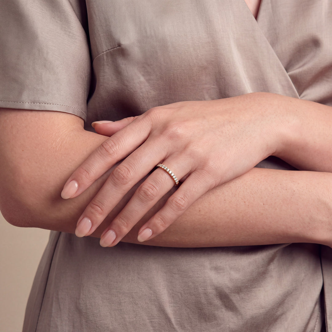 Model wearing the 2.5mm Micro Half Set Diamond Band on her ring finger