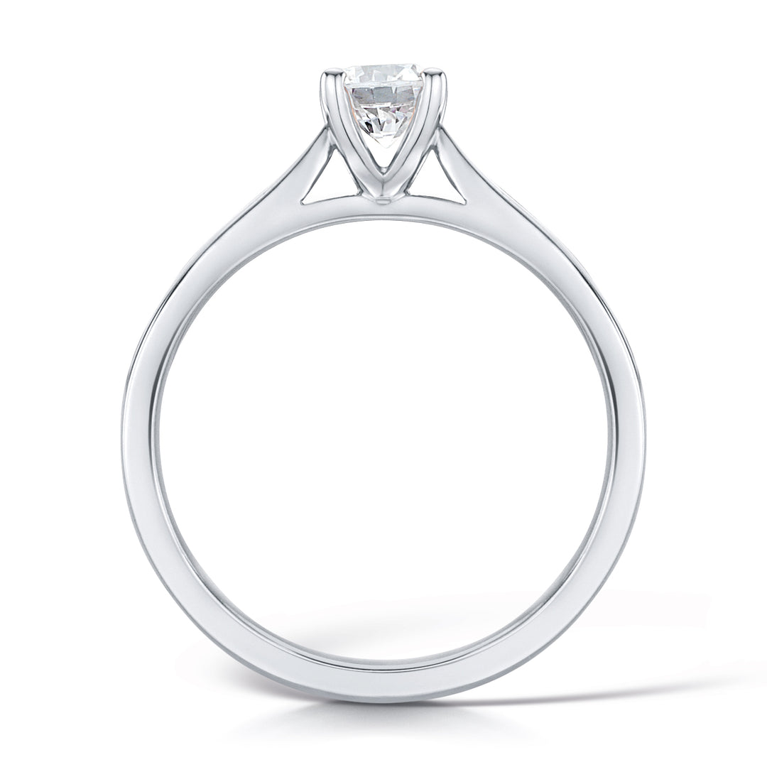 Round Brilliant 4 Claw Solitaire Diamond Ring